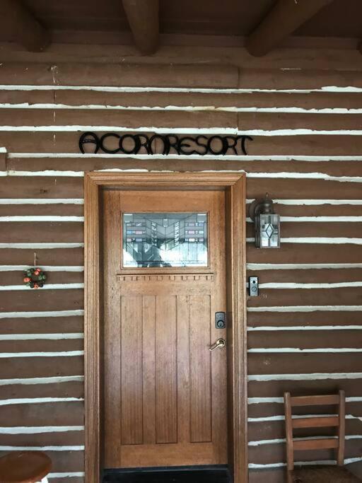 Acorn Resort A Unique Retreat Cabin, 13 Acres Land บลูมมิงตัน ภายนอก รูปภาพ
